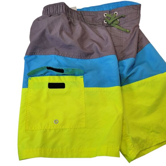 Gerry Youth Boy's 2-pack UPF 50+ Swim Trunks, Blue/Green/Gray Size Large (14/16) - Picture 14 of 16